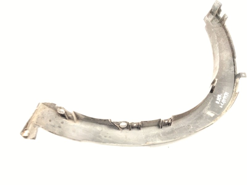 Recambio de aletin delantero derecho para iveco daily iv furgón 35c14 gv, 35c14 gv/p, 35s14 gv, 35s14 gv/p referencia OEM IAM   