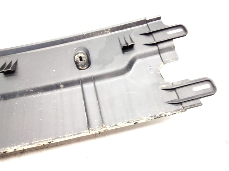 Recambio de torpedo para iveco daily iv furgón 35c14 gv, 35c14 gv/p, 35s14 gv, 35s14 gv/p referencia OEM IAM 3800488DX  