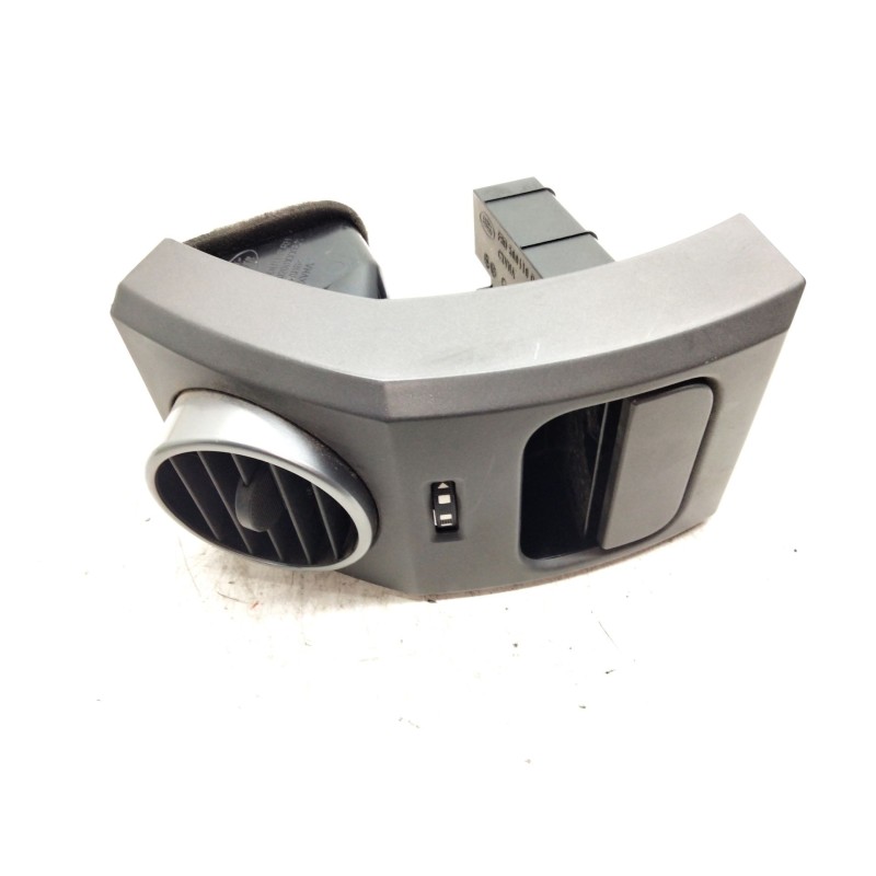 Recambio de aireador izquierdo para land rover discovery iii (l319) 2.7 td 4x4 referencia OEM IAM JBD500200XXX  
