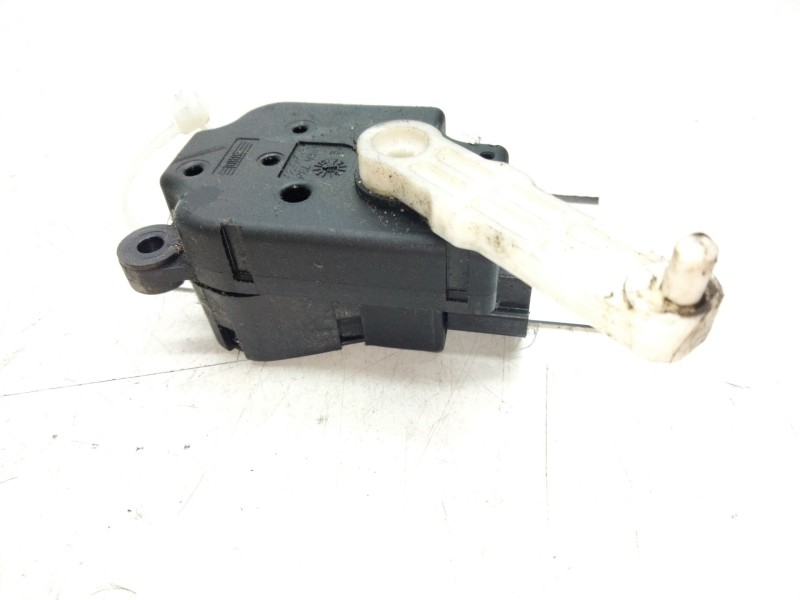 Recambio de motor apertura trampillas climatizador para land rover discovery iii (l319) 2.7 td 4x4 referencia OEM IAM MF11393006