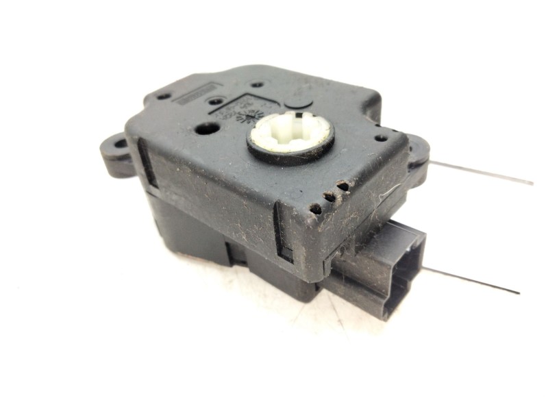 Recambio de motor apertura trampillas climatizador para land rover discovery iii (l319) 2.7 td 4x4 referencia OEM IAM   