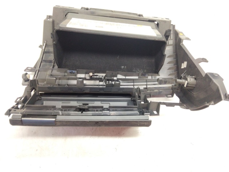 Recambio de guantera para land rover discovery iii (l319) 2.7 td 4x4 referencia OEM IAM FFB000282XXX  