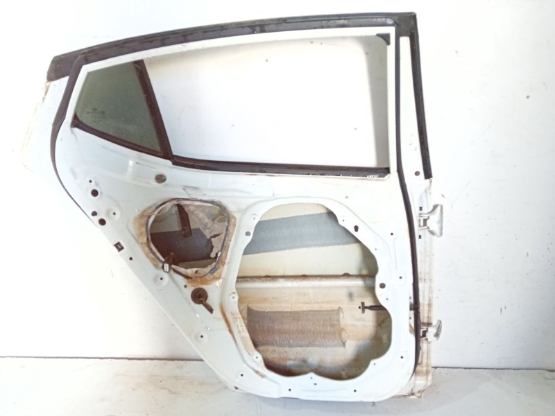 Recambio de puerta trasera izquierda para kia optima drive referencia OEM IAM   