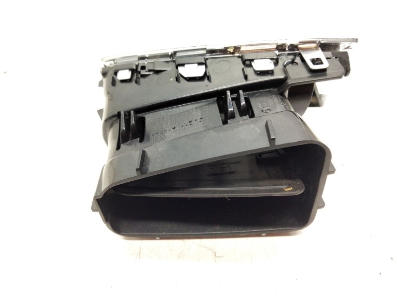 Recambio de aireador derecho para citroën c4 berlina exclusive referencia OEM IAM 9671332277  