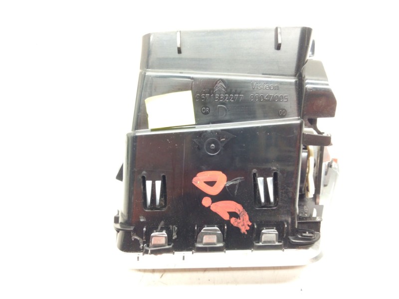 Recambio de aireador derecho para citroën c4 berlina exclusive referencia OEM IAM 9671332277  