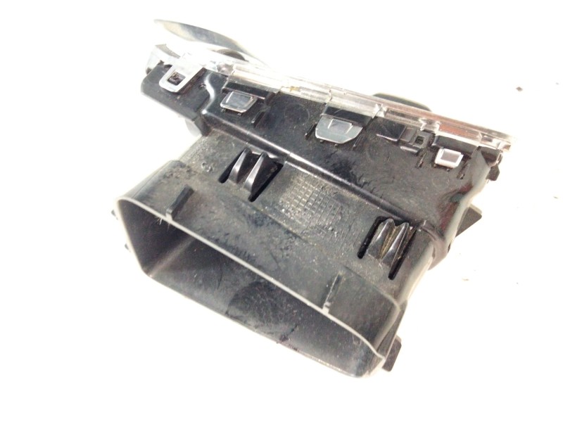 Recambio de aireador izquierdo para citroën c4 berlina exclusive referencia OEM IAM 9671332377  