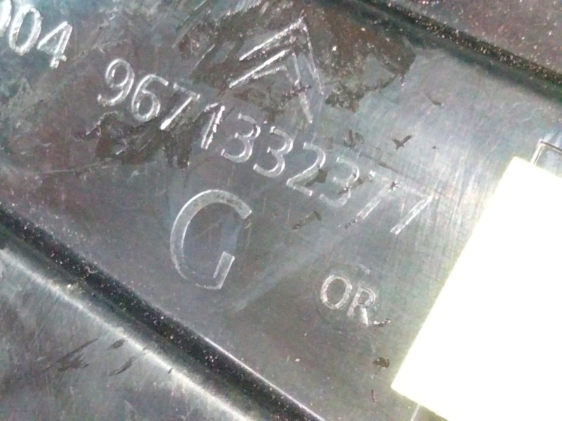 Recambio de aireador izquierdo para citroën c4 berlina exclusive referencia OEM IAM 9671332377  