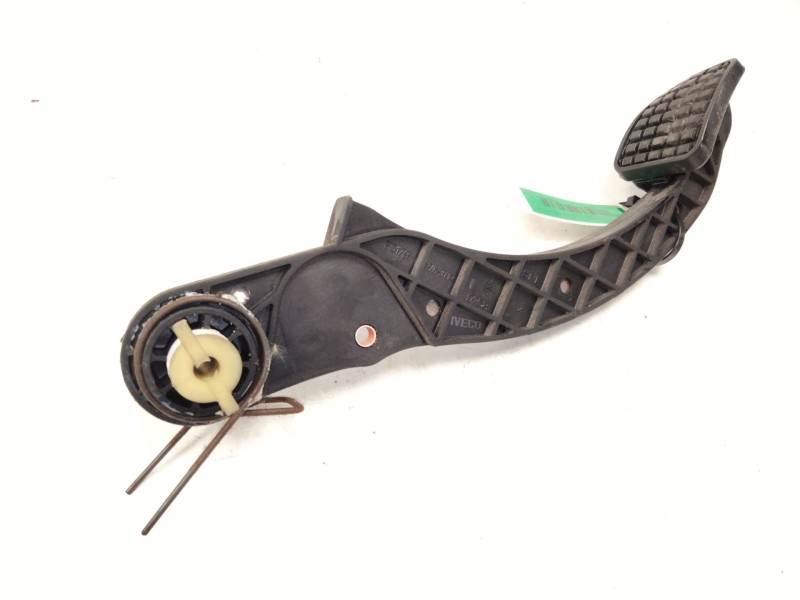 Recambio de pedal freno para iveco daily iv furgón 35c14 gv, 35c14 gv/p, 35s14 gv, 35s14 gv/p referencia OEM IAM   
