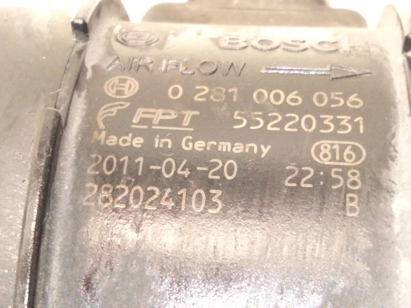 Recambio de caudalimetro para iveco daily iv furgón 35c14 gv, 35c14 gv/p, 35s14 gv, 35s14 gv/p referencia OEM IAM 55220331 02810