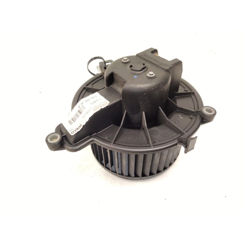 Recambio de motor calefaccion para iveco daily iv furgón 35c14 gv, 35c14 gv/p, 35s14 gv, 35s14 gv/p referencia OEM IAM 130921  