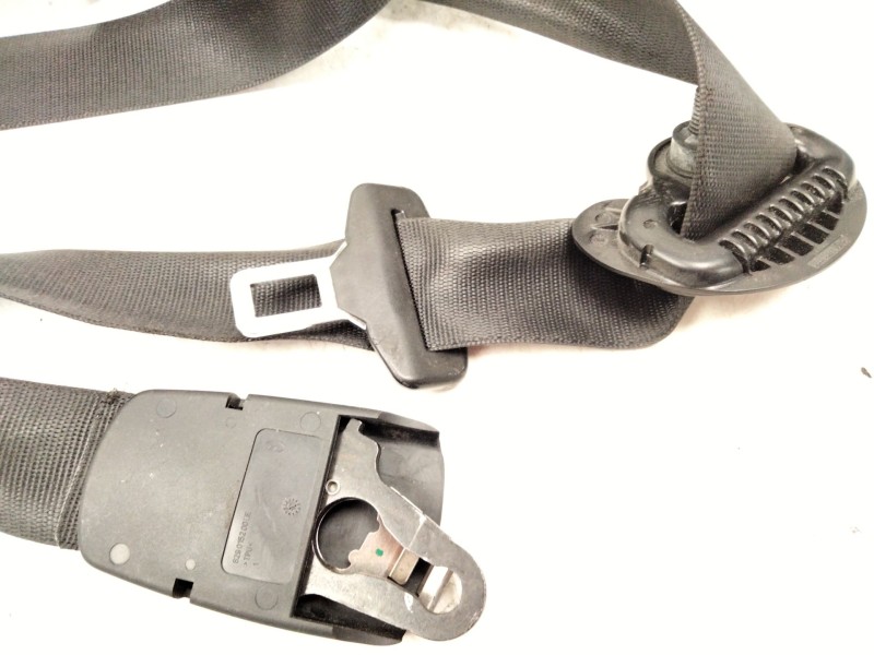 Recambio de cinturon seguridad delantero izquierdo para bmw 2 gran tourer (f46) 218 d referencia OEM IAM 635240200B  