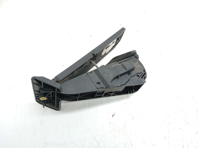 Recambio de pedal acelerador para bmw 2 gran tourer (f46) 218 d referencia OEM IAM   