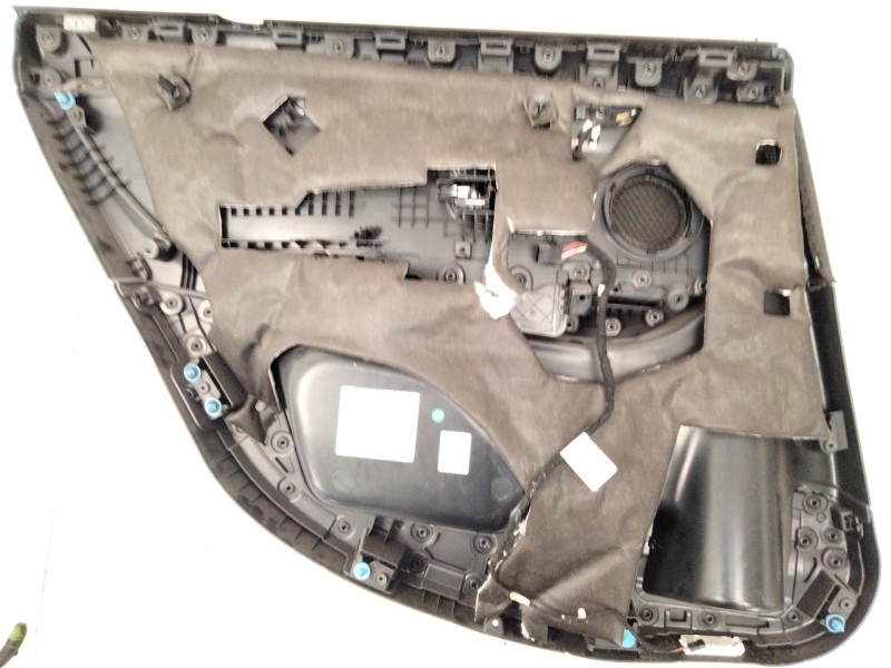 Recambio de guarnecido puerta trasera derecha para bmw 2 gran tourer (f46) 218 d referencia OEM IAM 8251370  