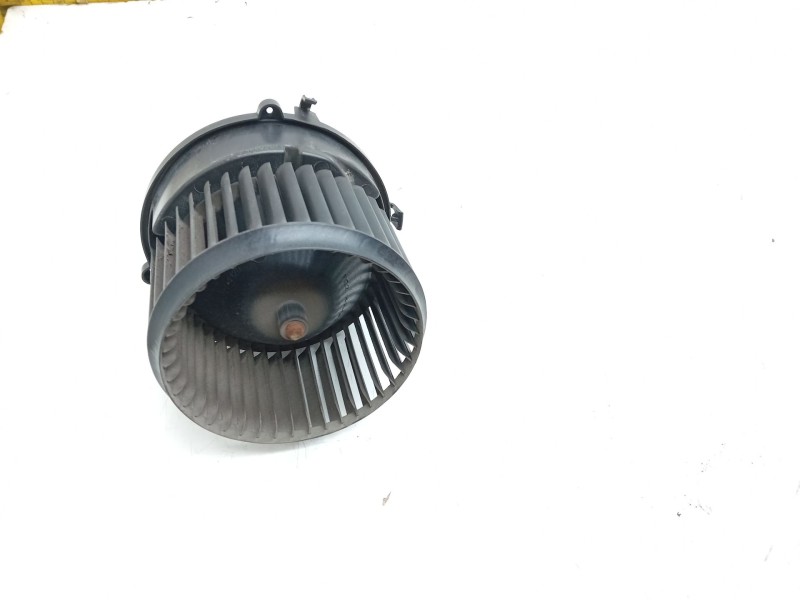 Recambio de motor calefaccion para bmw 2 gran tourer (f46) 218 d referencia OEM IAM   
