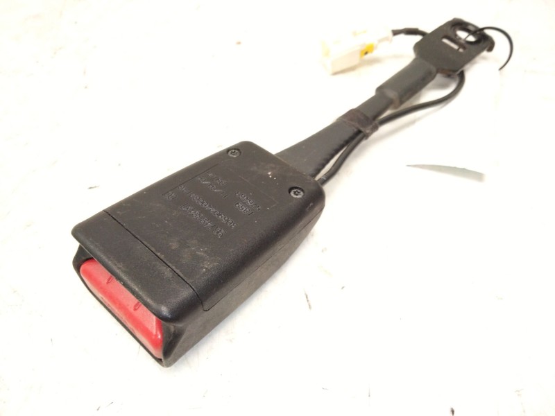 Recambio de enganche delantero derecho para citroën c4 berlina exclusive referencia OEM IAM 96748384  