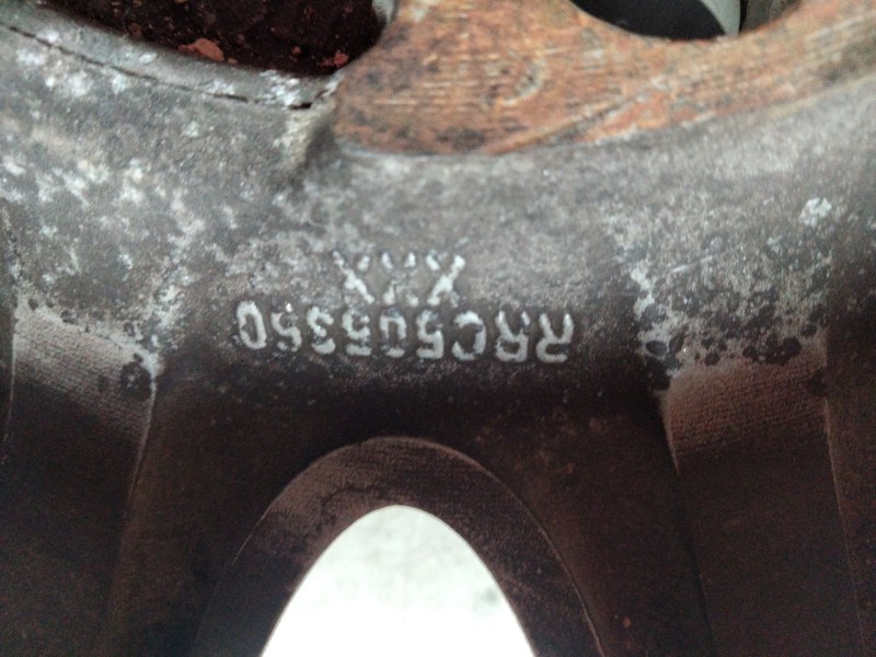 Recambio de llanta aluminio para land rover discovery v6 td hse referencia OEM IAM   