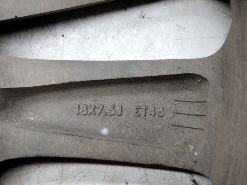 Recambio de llanta aluminio para ssangyong rexton w / rexton 2.0 xdi referencia OEM IAM   