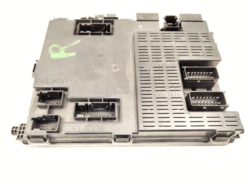 Recambio de caja reles para citroën xsara (n1) 1.9 d referencia OEM IAM 9650913880  