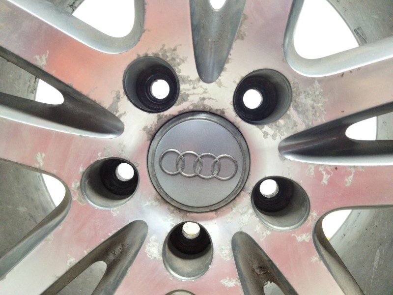 Recambio de llanta aluminio para audi q7 (4lb) 3.0 tdi quattro referencia OEM IAM   