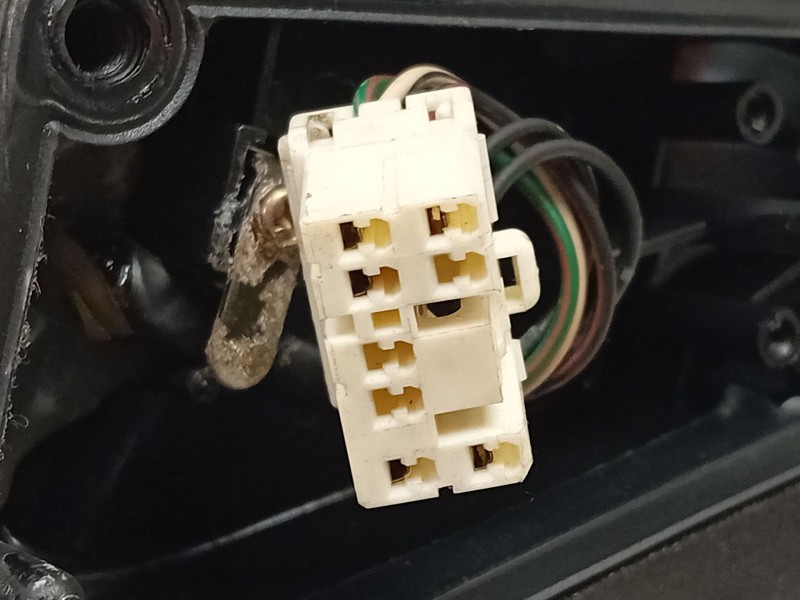 Recambio de retrovisor izquierdo para kia carnival i (up) 2.9 tdi referencia OEM IAM   