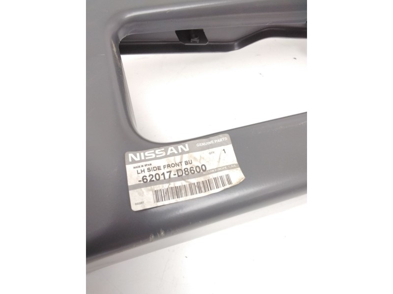 Recambio de puntera chasis delantera izquierda para nissan eco - t 100.45/78 kw/e2 referencia OEM IAM 62017D8600  PUNTERA PARACH