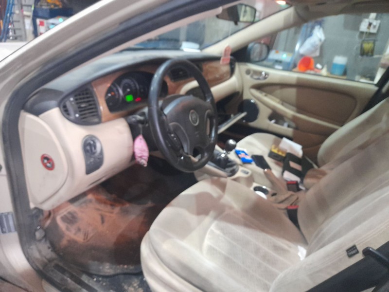 jaguar x-type i (x400) del año 2004