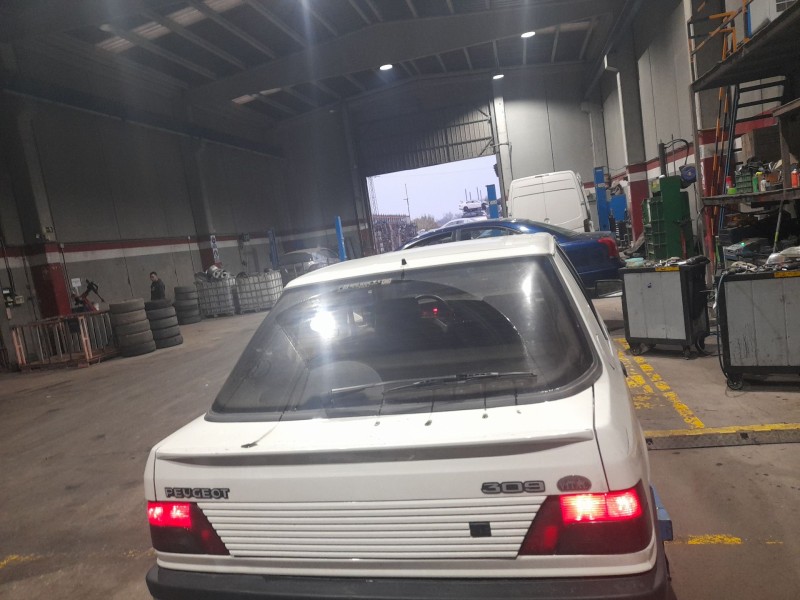 peugeot 309 ii (3c, 3a) del año 1992