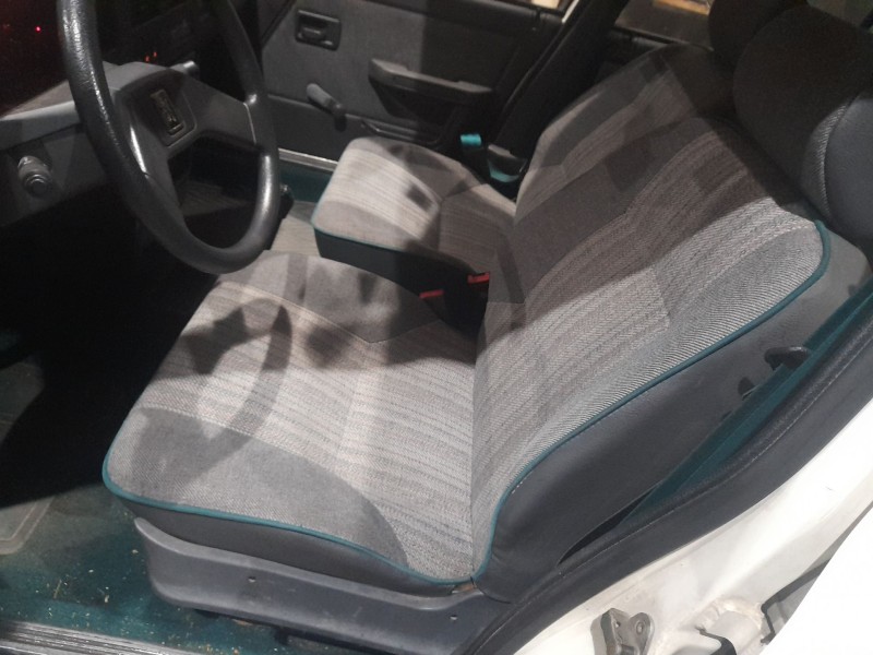 peugeot 309 ii (3c, 3a) del año 1992