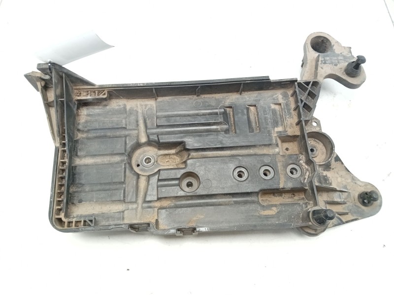 Recambio de soporte bateria para volkswagen passat b8 variant (3g5, cb5) 2.0 tdi referencia OEM IAM   