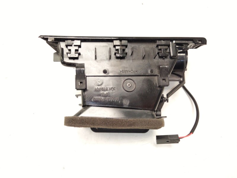 Recambio de aireador izquierdo para volkswagen passat b8 variant (3g5, cb5) 2.0 tdi referencia OEM IAM 3G1819701E  