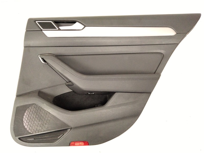 Recambio de guarnecido puerta trasera derecha para volkswagen passat b8 variant (3g5, cb5) 2.0 tdi referencia OEM IAM 3G0867068A