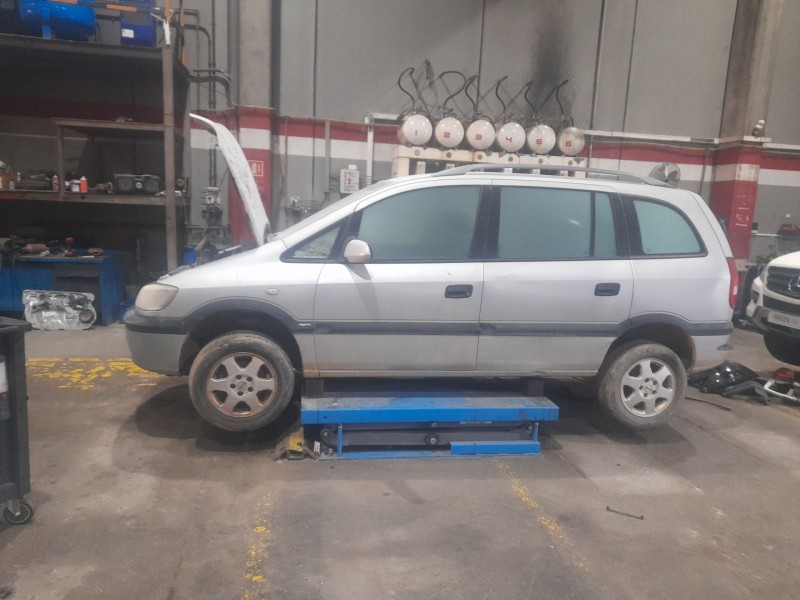 opel zafira a monospace (t98) del año 2000