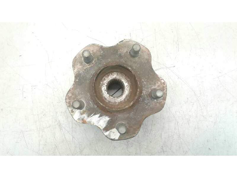 Recambio de buje trasero izquierdo para nissan qashqai (j10) 2.0 16v cat referencia OEM IAM   117835
