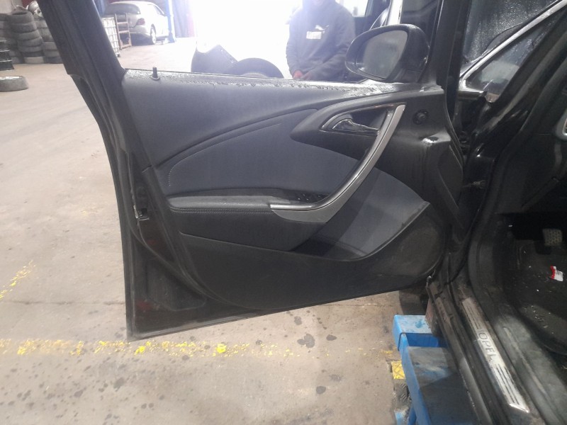 opel astra j (p10) del año 2013