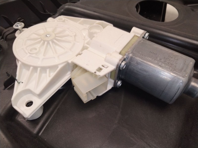 Recambio de elevalunas delantero izquierdo para mercedes-benz clase m (w166) ml 250 cdi / bluetec 4-matic (166.004, 166.003) ref