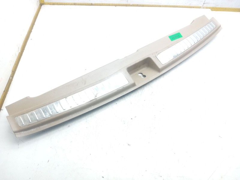 Recambio de moldura trasera para mercedes-benz clase m (w166) ml 250 cdi / bluetec 4-matic (166.004, 166.003) referencia OEM IAM