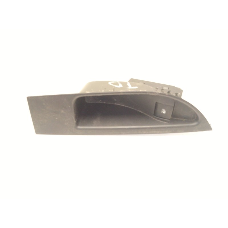 Recambio de mando elevalunas trasero derecho para opel astra j (p10) 2.0 cdti (68) referencia OEM IAM 13301888  
