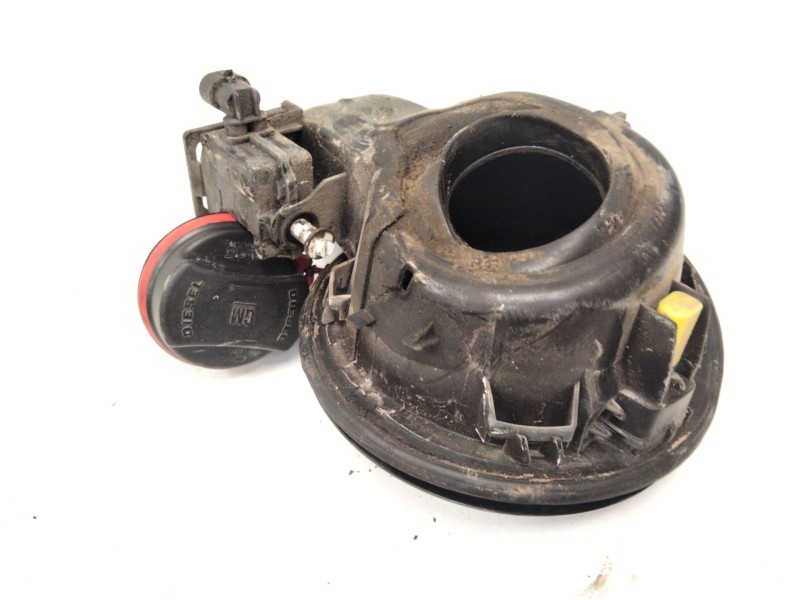 Recambio de tapa exterior combustible para opel astra j (p10) 2.0 cdti (68) referencia OEM IAM   