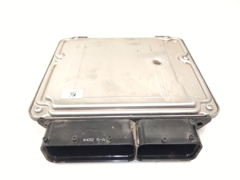 Recambio de centralita motor uce para opel astra j (p10) 2.0 cdti (68) referencia OEM IAM E5955590420 0281019088 