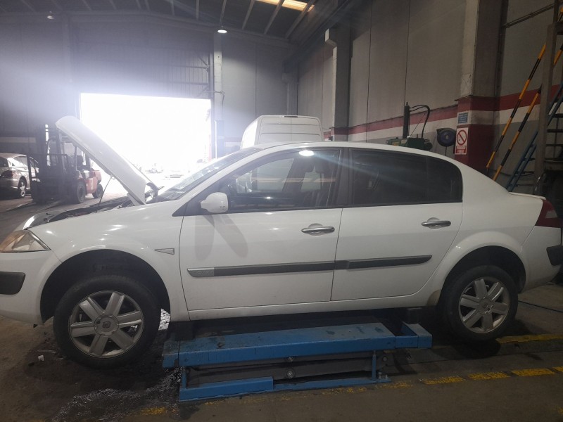 renault megane ii sedán (lm0/1_) del año 2004