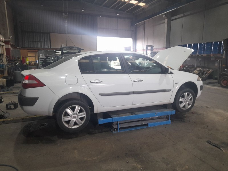 renault megane ii sedán (lm0/1_) del año 2004