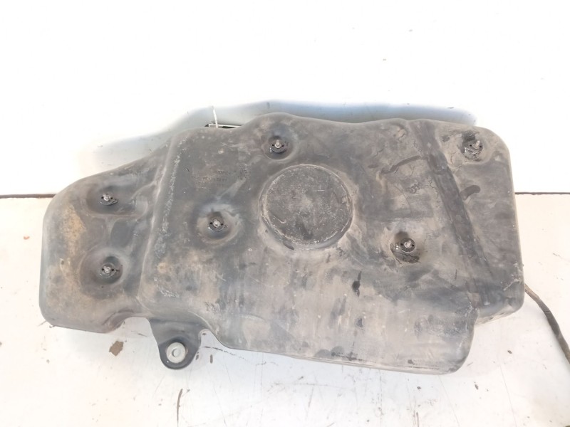 Recambio de deposito adblue para mercedes-benz clase m (w166) ml 250 cdi / bluetec 4-matic (166.004, 166.003) referencia OEM IAM