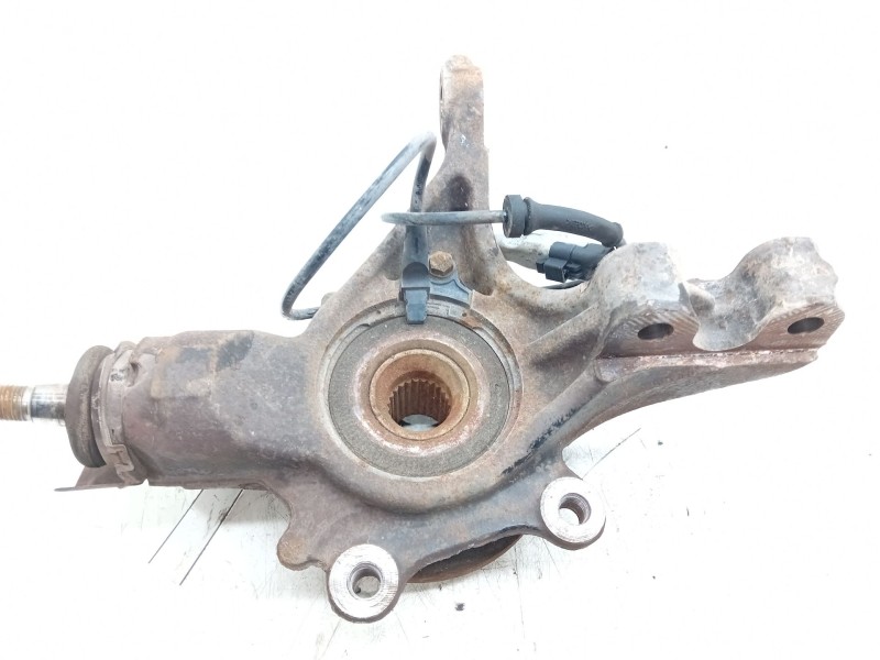 Recambio de mangueta delantera izquierda para peugeot 3008 confort referencia OEM IAM   