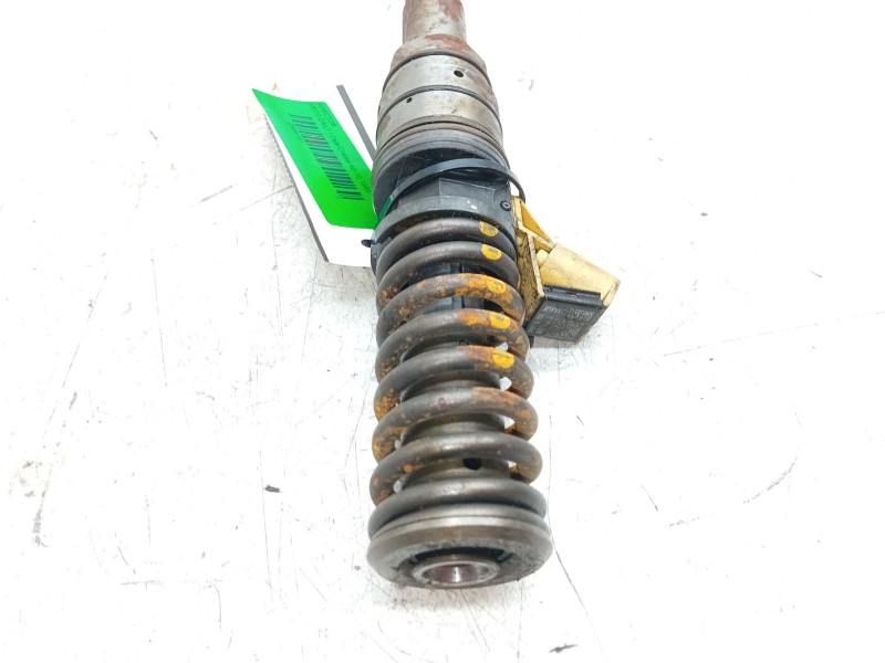 Recambio de inyector para iveco daily i caja/chasis 40-10 referencia OEM IAM 504132378  