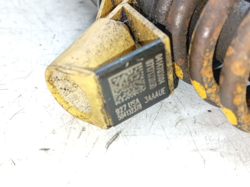 Recambio de inyector para iveco daily i caja/chasis 40-10 referencia OEM IAM 504132378  