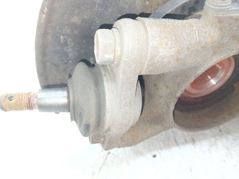 Recambio de mangueta delantera izquierda para hyundai tucson (jm) 2.0 referencia OEM IAM   