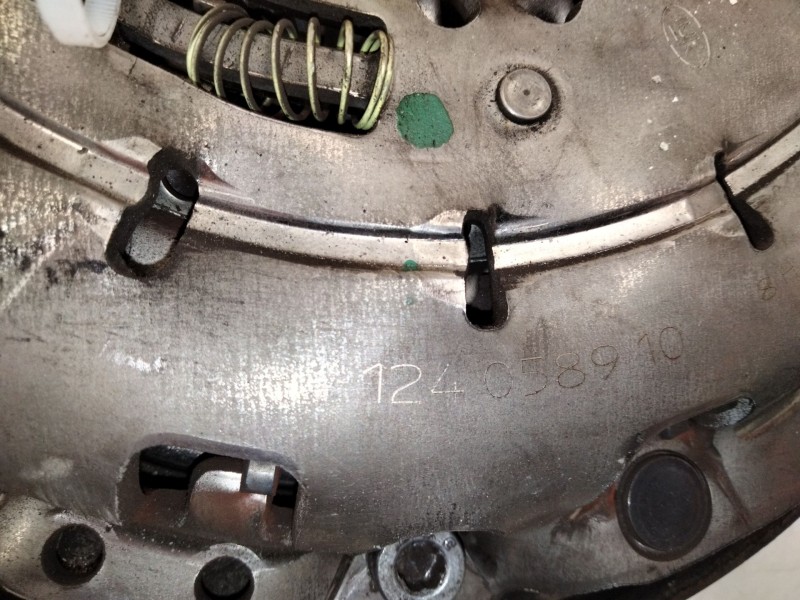 Recambio de kit embrague para bmw 3 touring (f31) 318 d referencia OEM IAM 124058910  