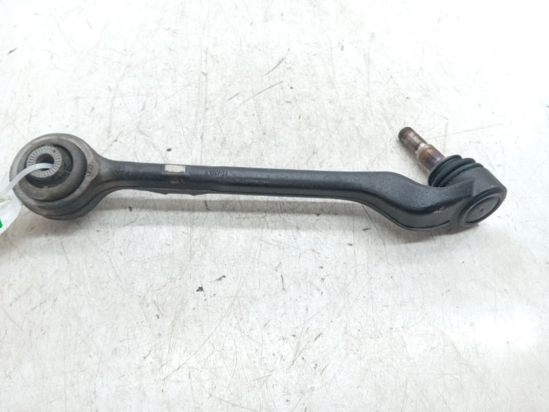 Recambio de brazo suspension inferior delantero derecho para bmw 3 touring (f31) 318 d referencia OEM IAM A6852991  