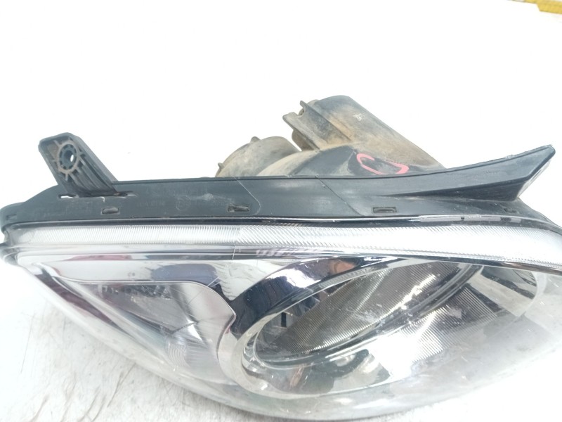 Recambio de faro derecho para kia picanto i (sa) 1.1 referencia OEM IAM 9210207  