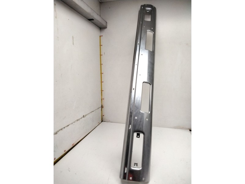 Recambio de paragolpes delantero para nissan terrano i (wd21) 2.4 i 4wd referencia OEM IAM CROMADO  NUEVO